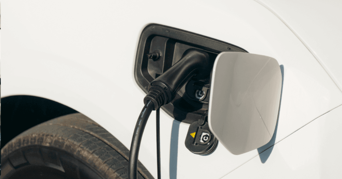 Electric vans in metropolitan freight: what we have learned so far